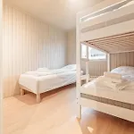 Luxury In The Heart Of Reine, Lofoten * 雷讷