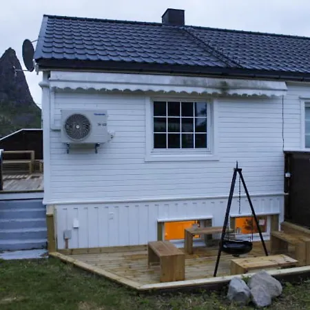 Luxury In The Heart Of Reine, Lofoten Tatil Evi
