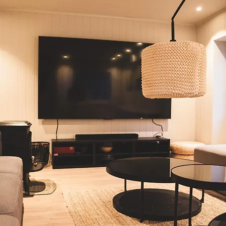 Luxury In The Heart Of Reine, Lofoten Reine