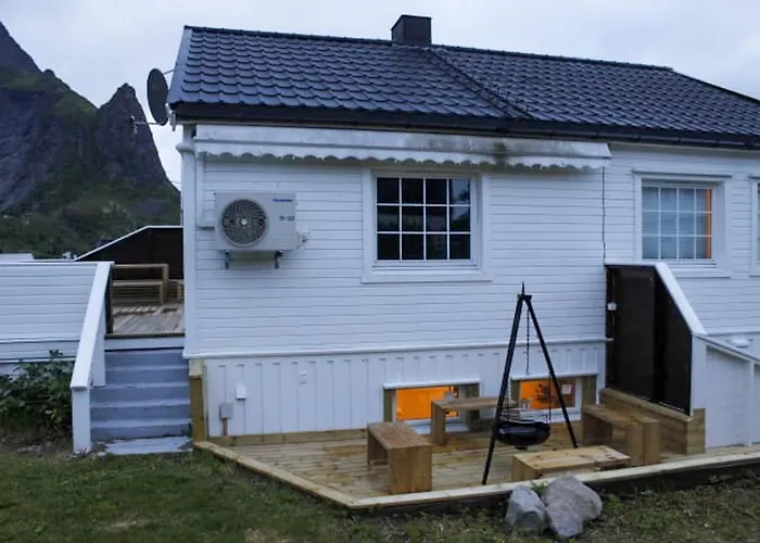 Luxury In The Heart Of Reine, Lofoten Tatil Evi