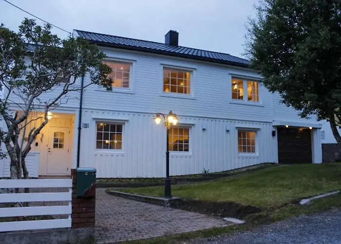Luxury In The Heart Of Reine, Lofoten *
