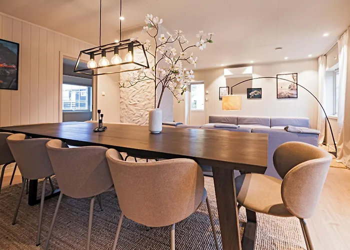 Luxury In The Heart Of Reine, Lofoten בית נופש *