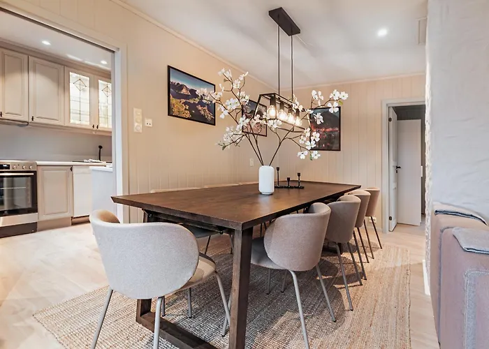 Luxury In The Heart Of Reine, Lofoten בית נופש ריינה